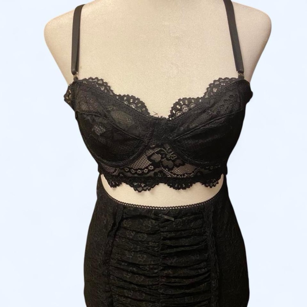 Tilly's Black Lace Underwire Bralette